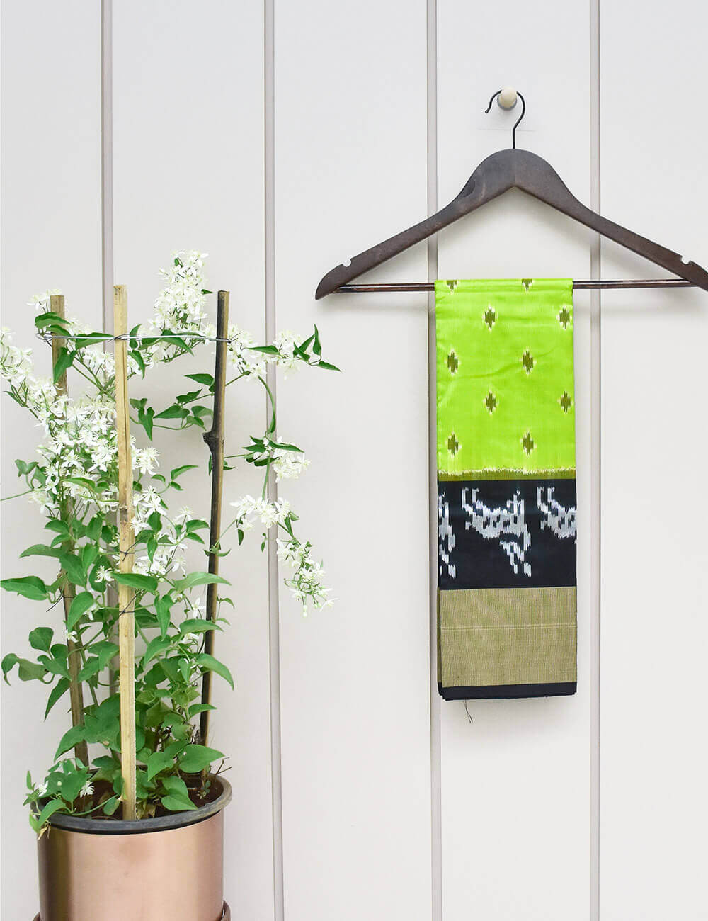 Green Color and Black Border Ikkat Silk Dupatta